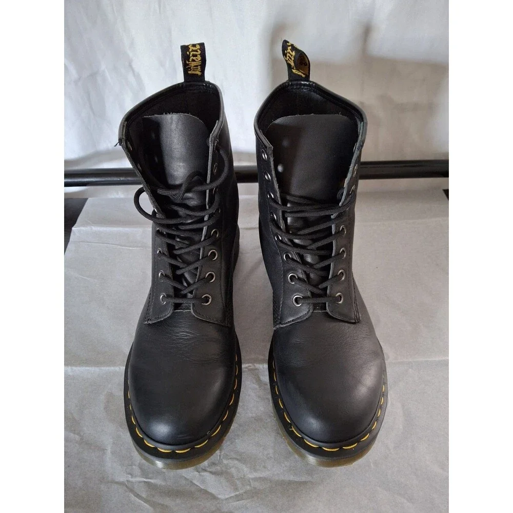 Dr. Martens Black Leather Combat Boots 8 Eyelet Womens 10 Grunge Y2K Punk 11821